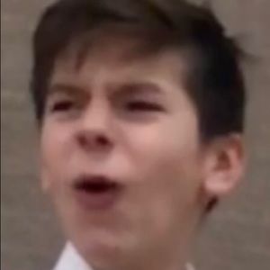 Meet your Posher, Ethan